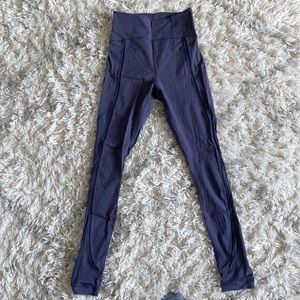 Lululemon leggings size 6